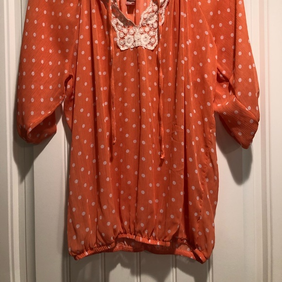 Peach Polka Dot Top - Picture 3 of 3